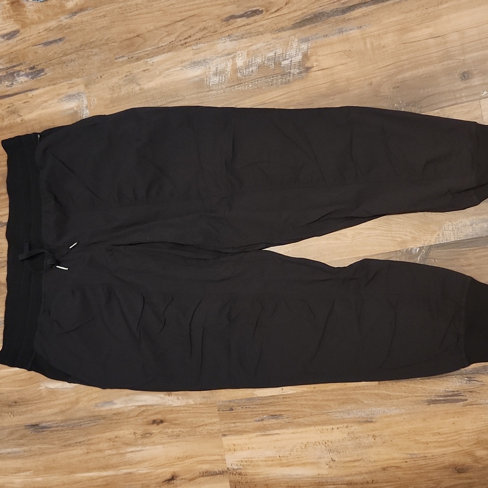 Lululemon dance studio joggers